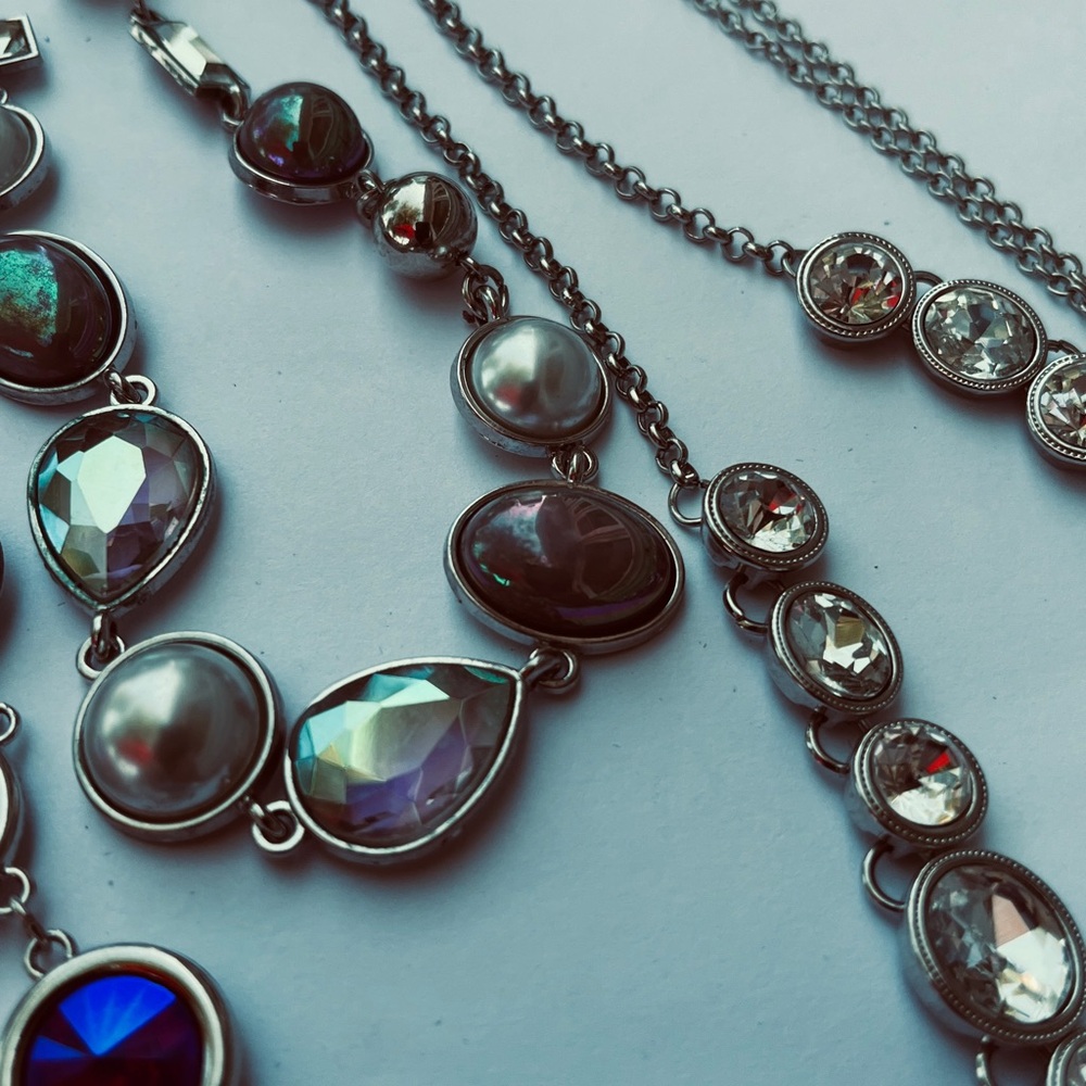 Lot of 6 beautifully blinged necklaces!! All are nwot.